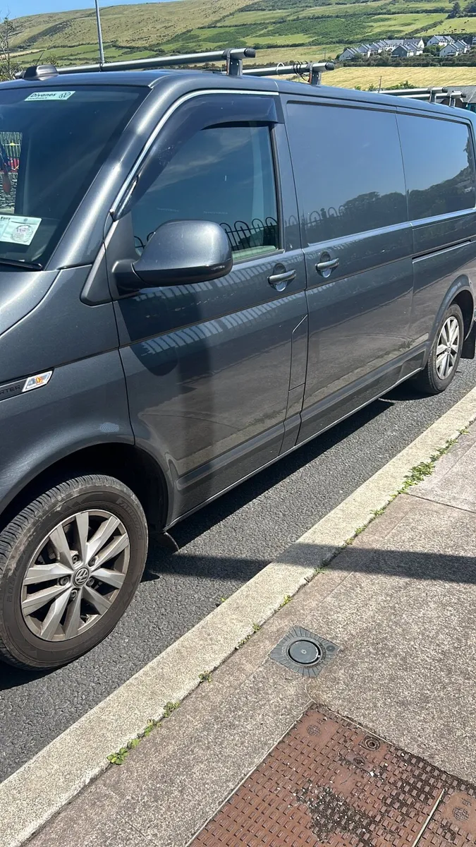 Volkswagen Transporter 2021 - Image 1