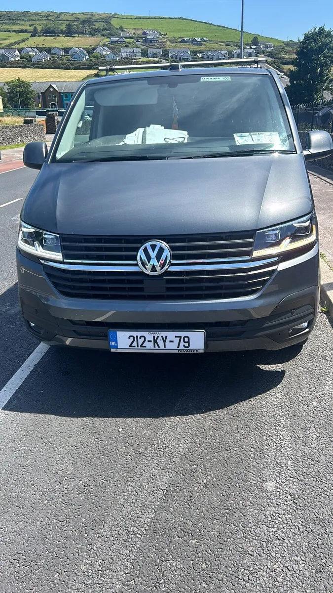Volkswagen Transporter 2021 - Image 2