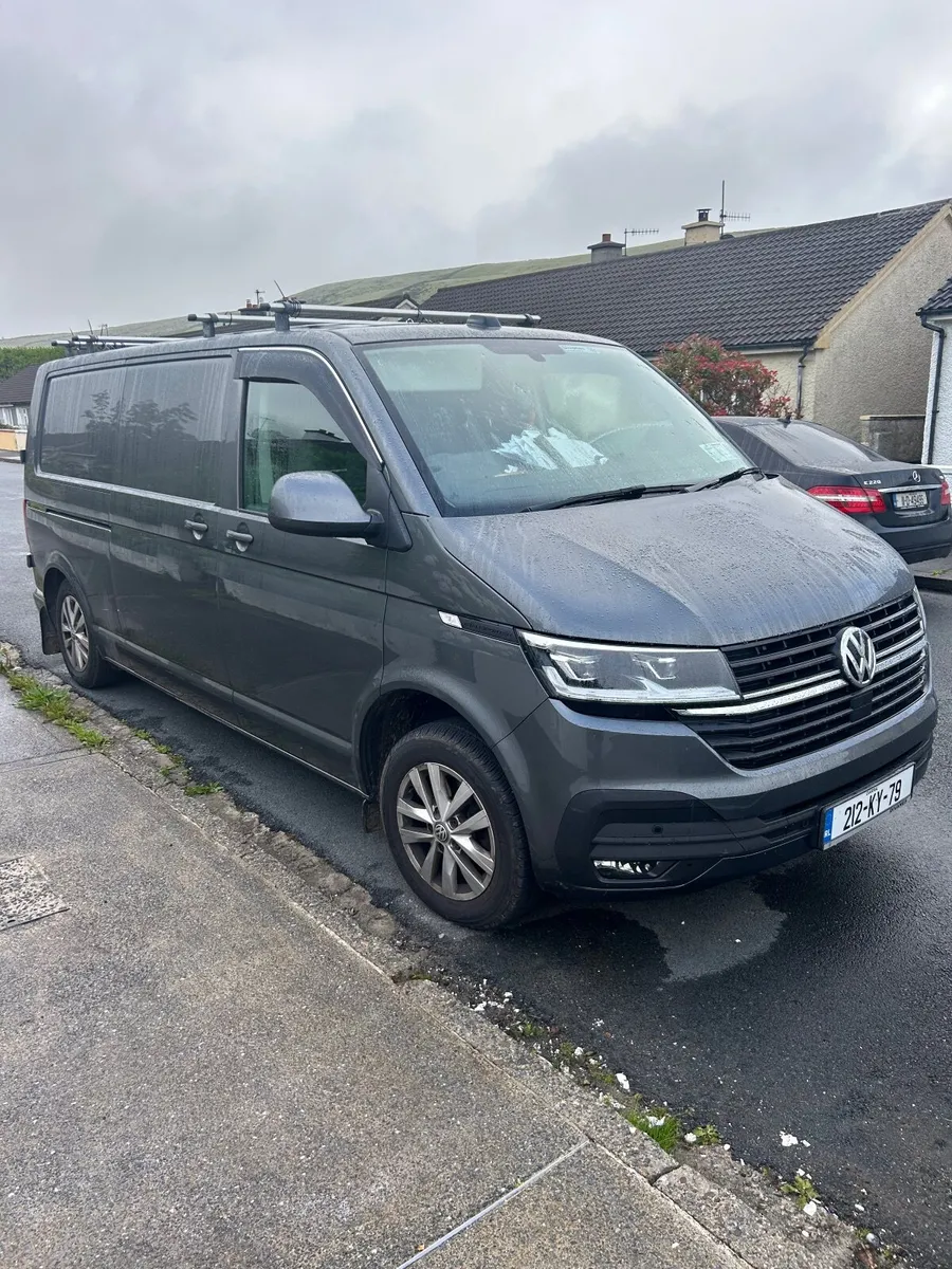 Volkswagen Transporter 2021 - Image 3
