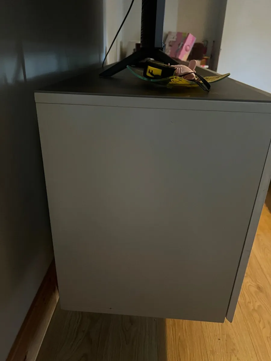 sideboard / tv stand - Image 2