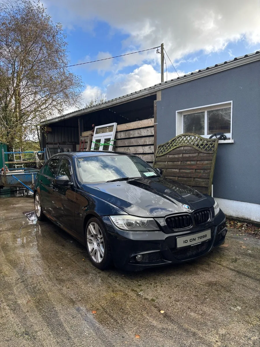 BMW e90 2010 318d *READ AD* - Image 1