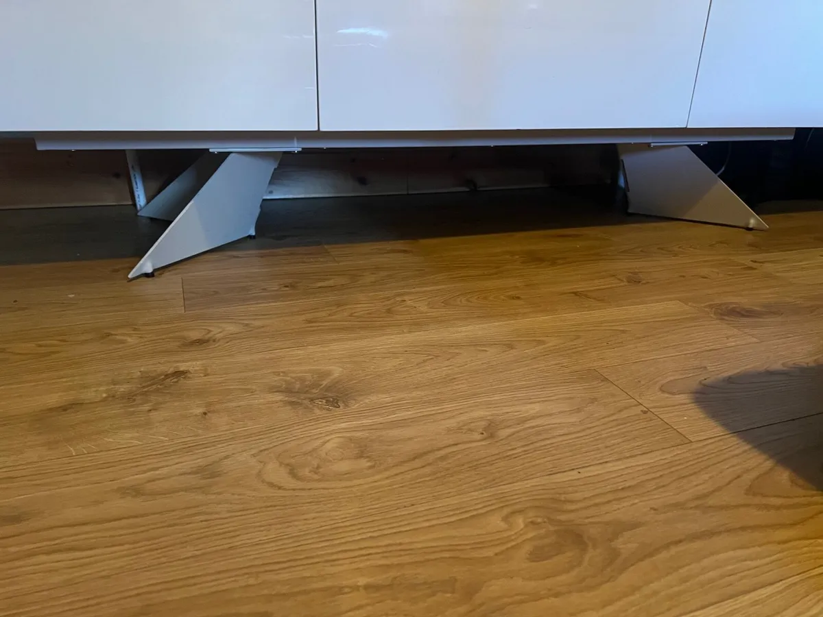 sideboard / tv stand - Image 3
