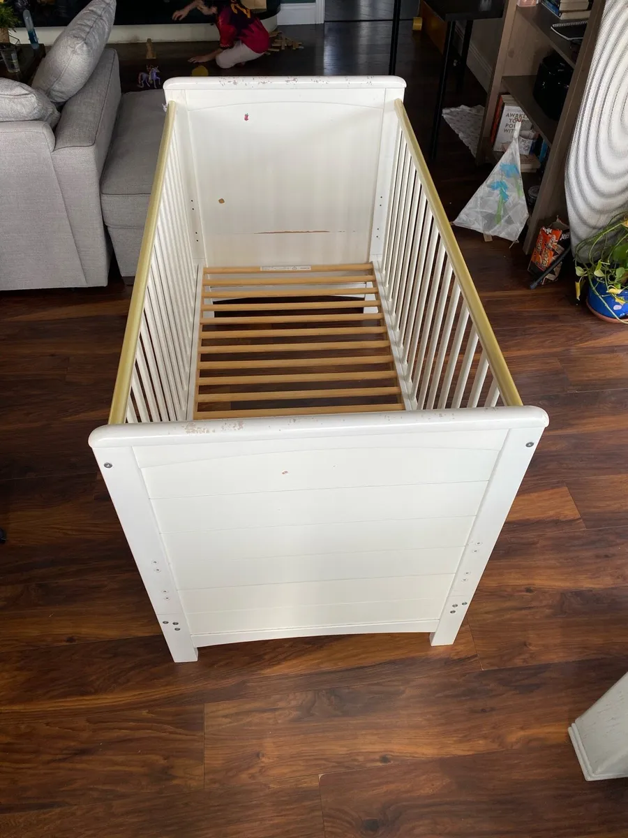 Baby Cot - Image 1