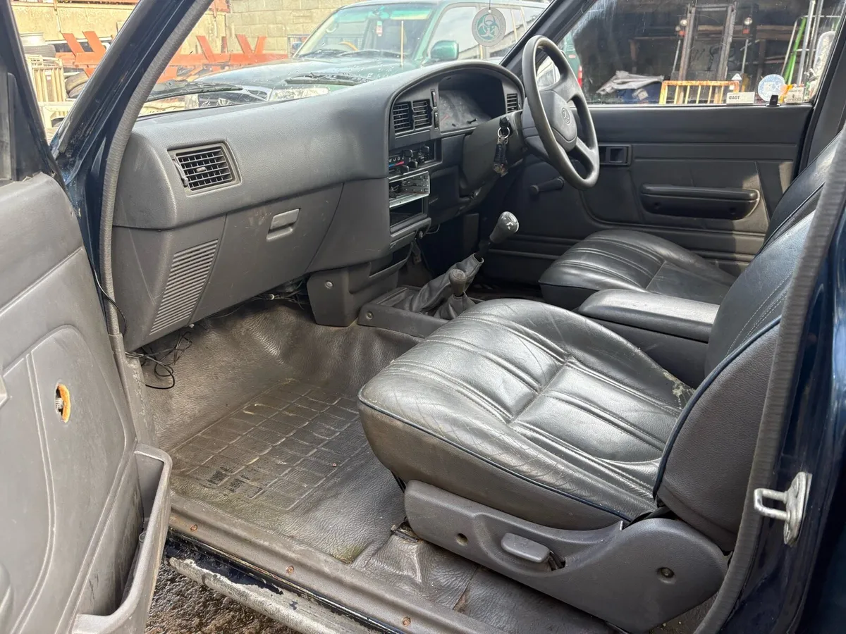 Toyota Hilux 1997 Mark3 - Image 4
