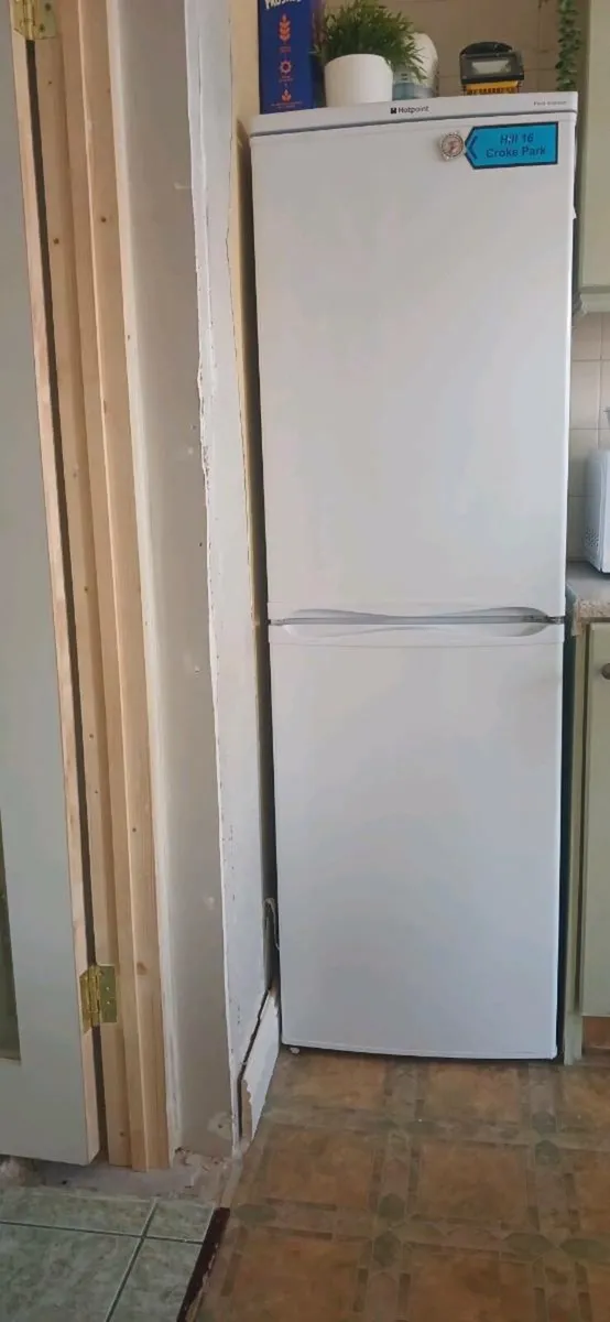 Fridge freezer - Image 1