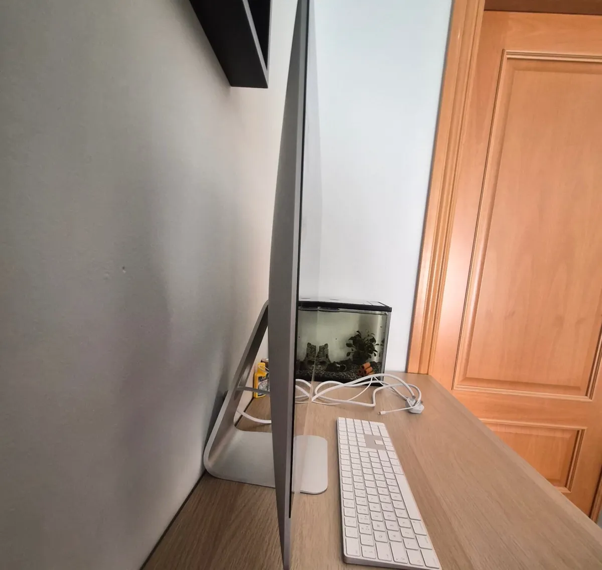 iMac (Retina 5K, 27-inch, 2020) - Technical Specif - Image 3