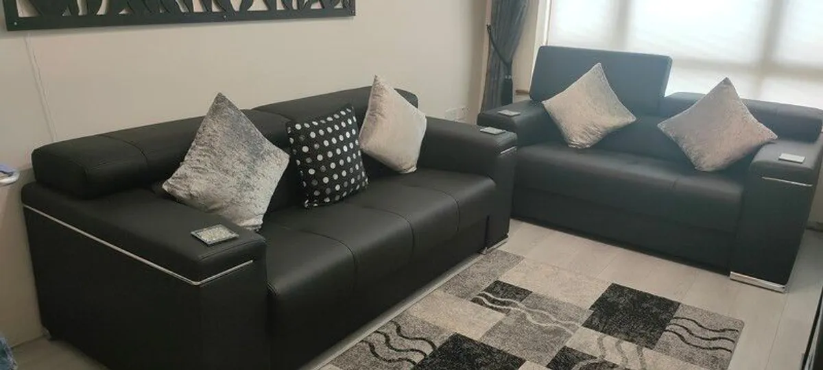 sofa - Image 2
