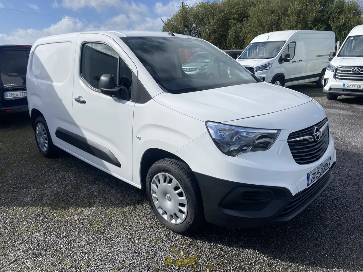 2021 OPEL COMBO MY21-L1H1-1.5 75PS-DSL-5 75PS-DSL- - Image 1