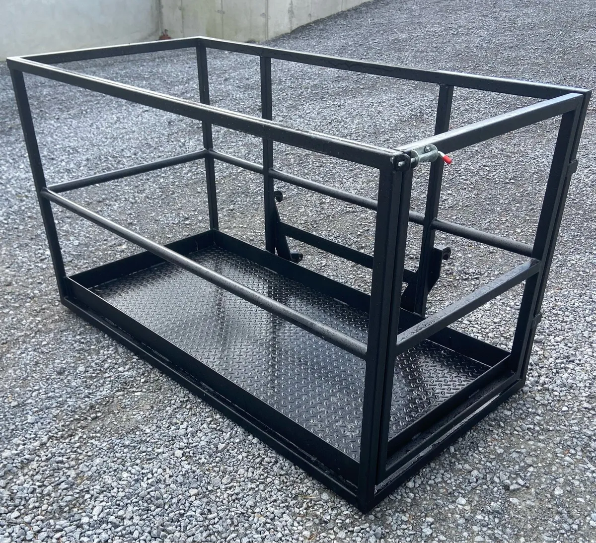 Man basket - Image 1