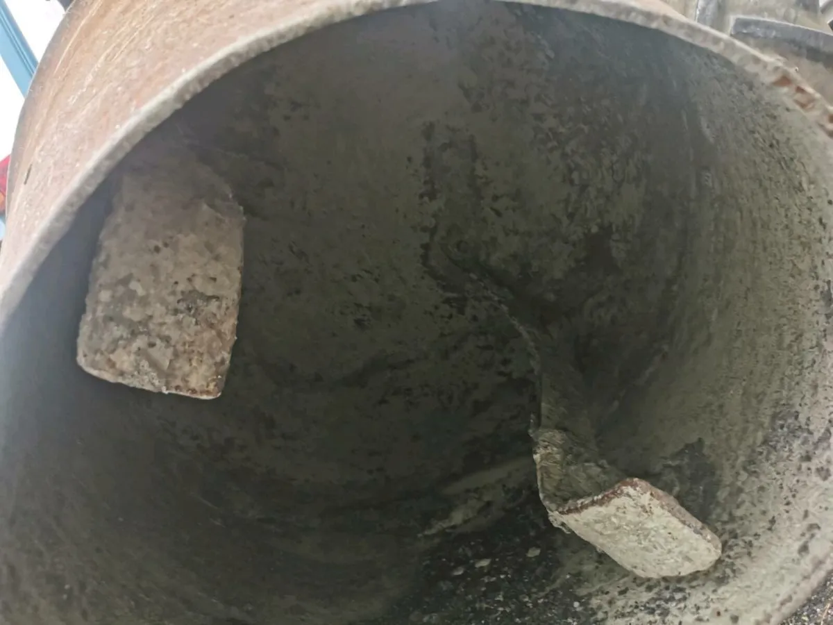 Cement mixer - Image 2
