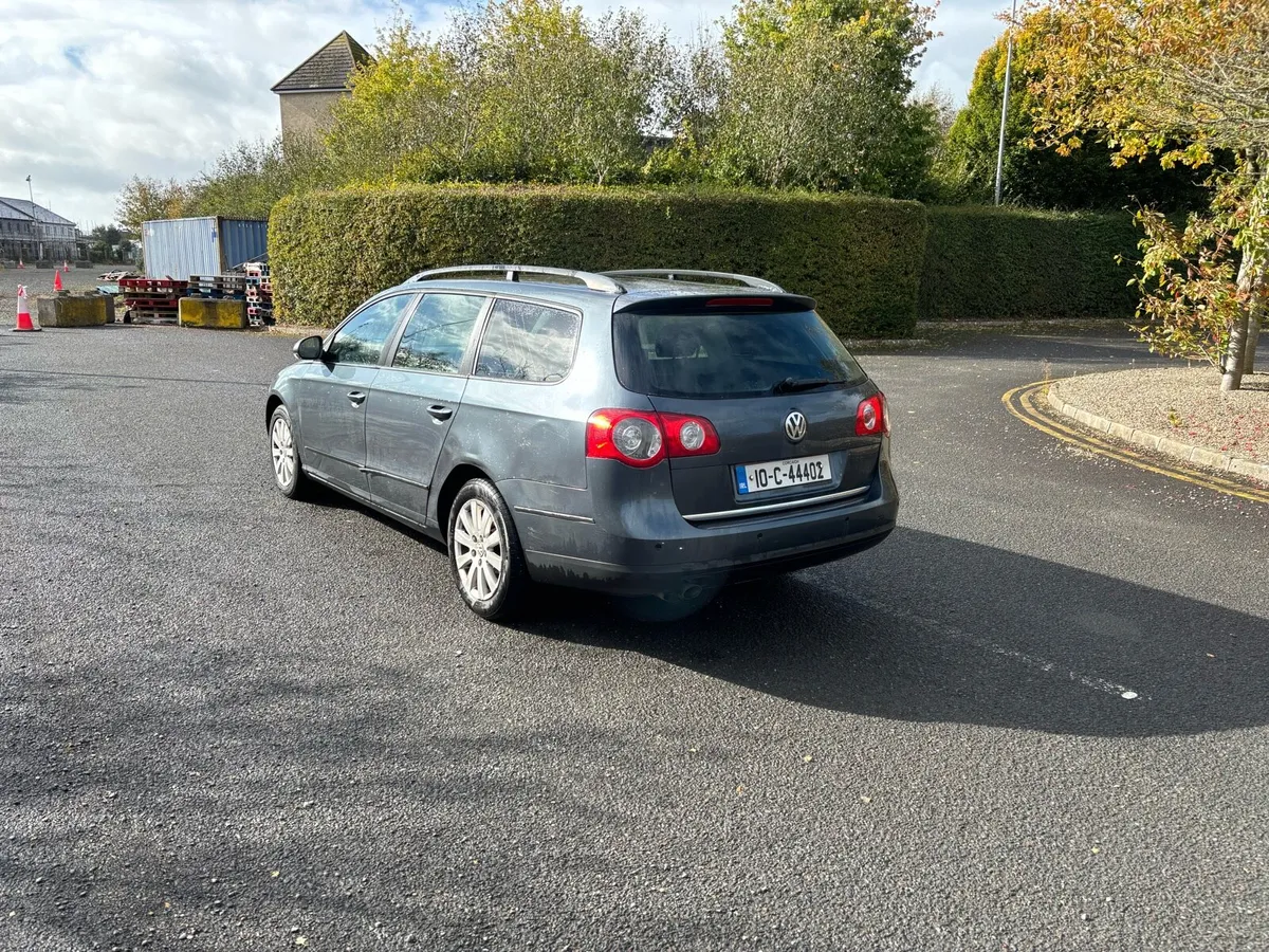 VW Passat Estate - Image 4