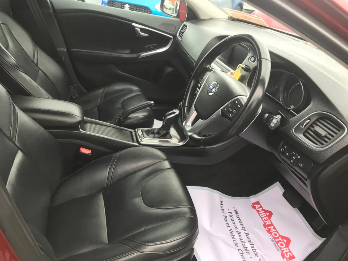 2018 VOLVO V40 AUTOMATIC TURBO DIESEL - Image 2