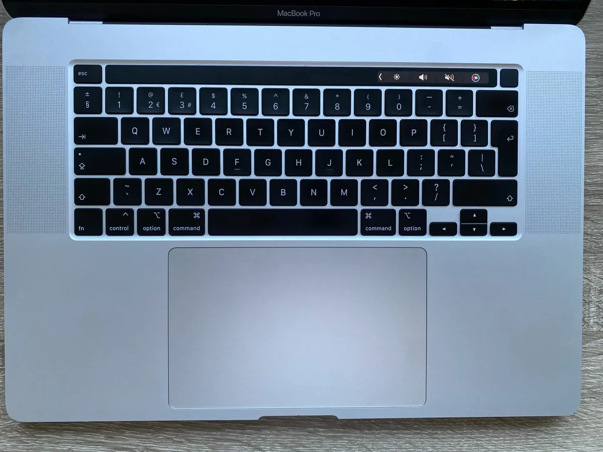 MacBook Pro 16inch (2019) i7 | 16GB | 512GB | 4GB - Image 4