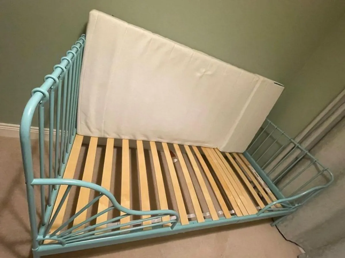 Kids bed - Image 2