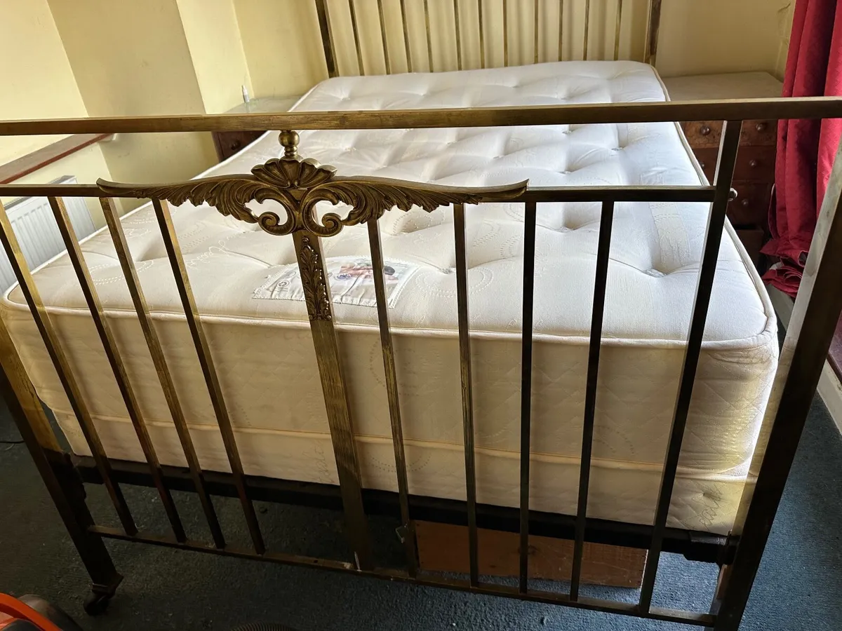 Brass bed - Image 3