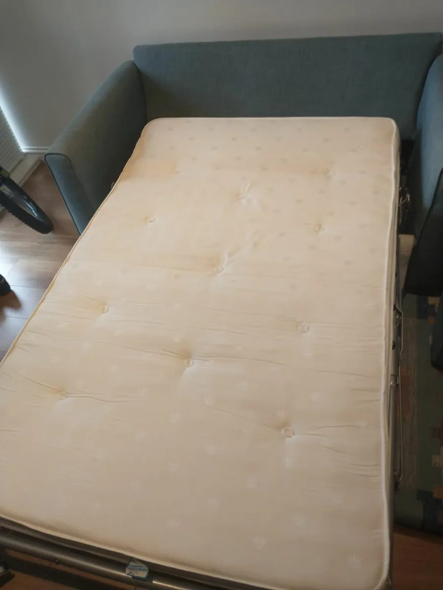 Kenneth Hodgins sofa bed - Image 2