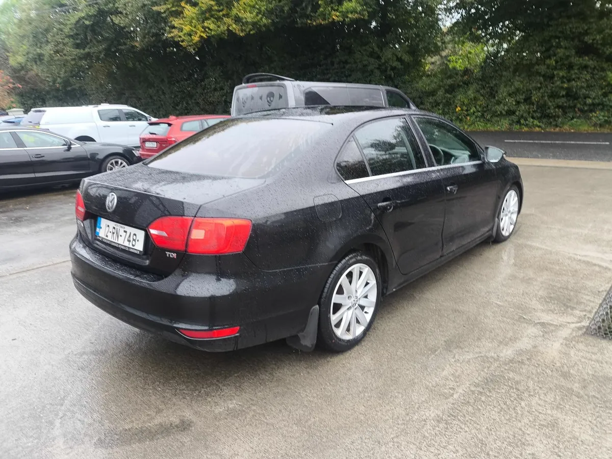 Volkswagen Jetta 2012 - Image 4