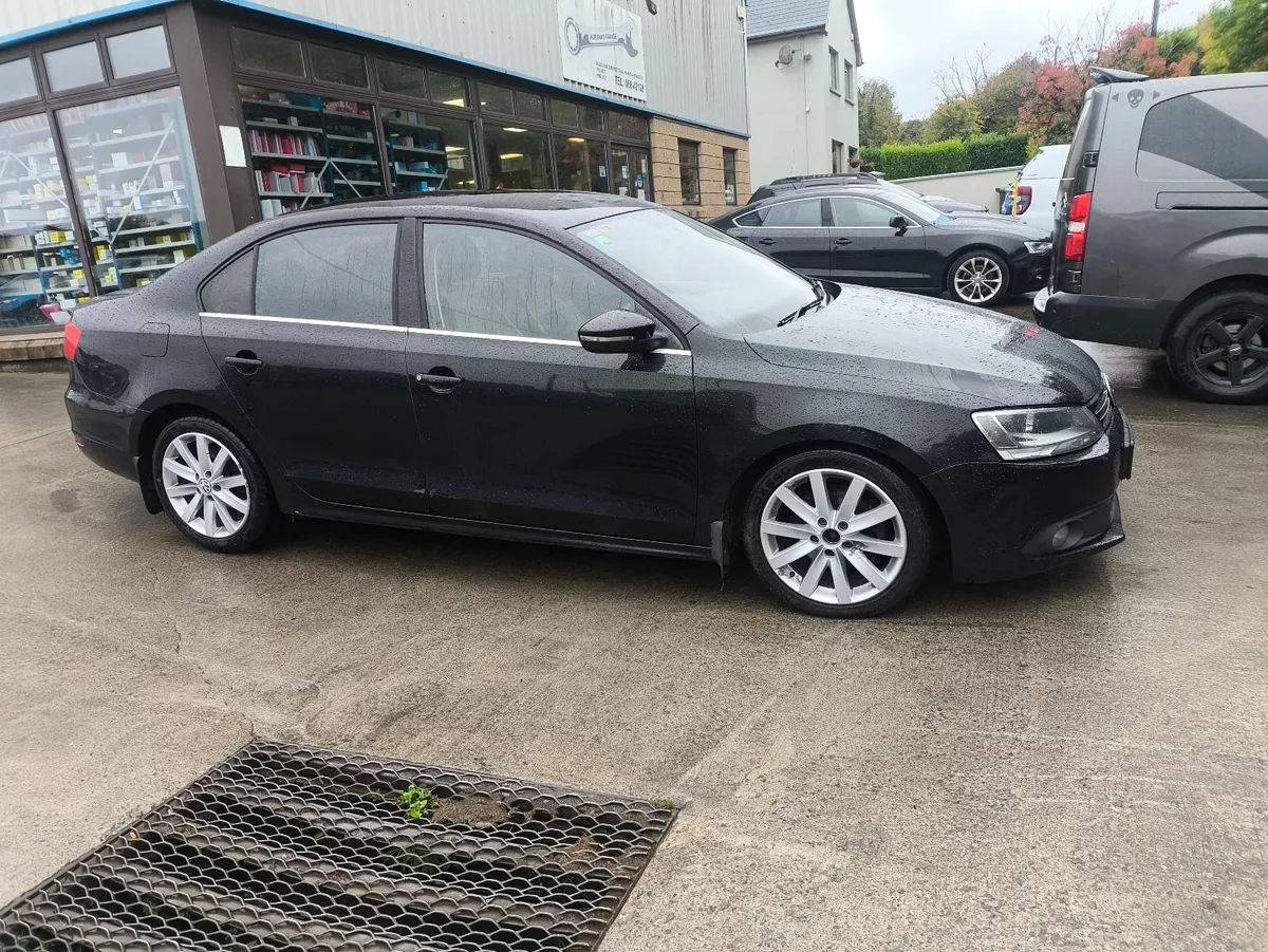 Volkswagen Jetta 2012 - Image 1