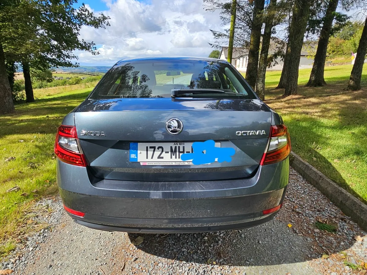 Skoda Octavia 2017 - Image 2