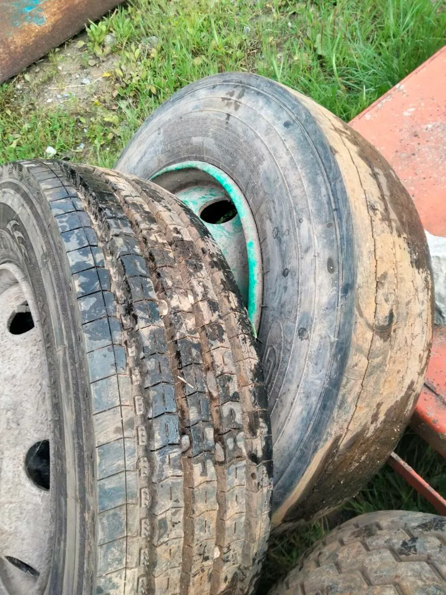 Trailer wheels with tyres - Image 2