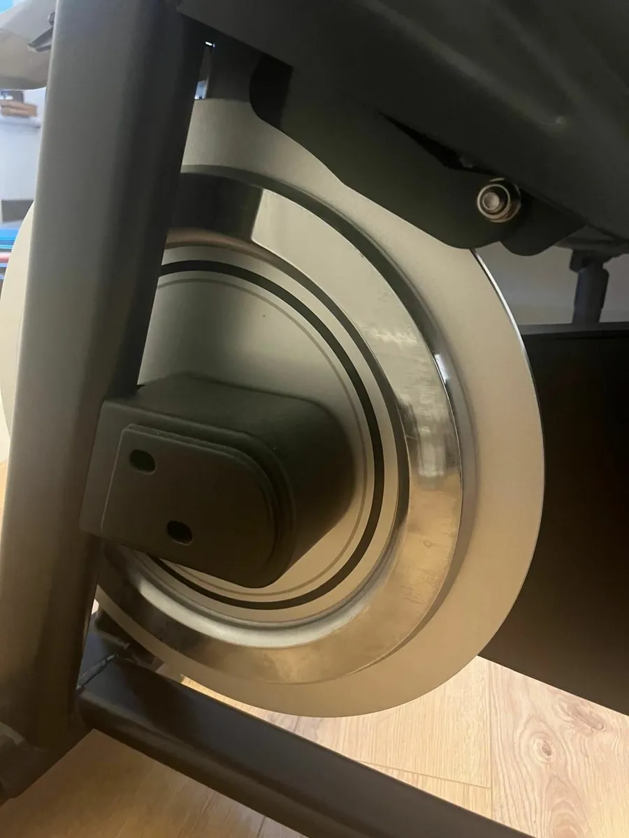 Bolt M Pro Spin Bike - Image 3