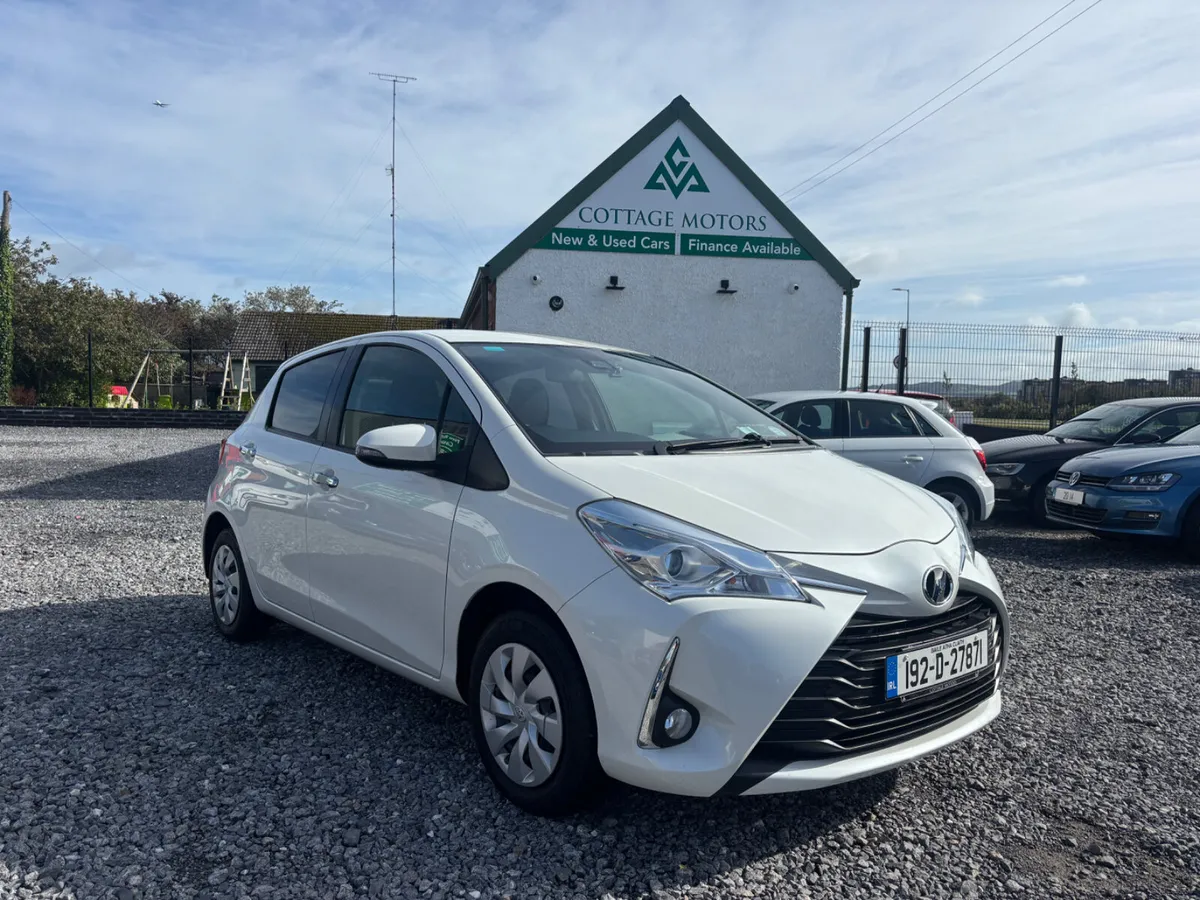 Toyota Vitz - Image 2