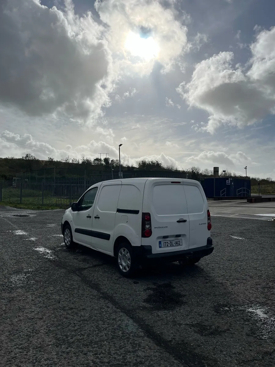 172 Peugeot partner - Image 2