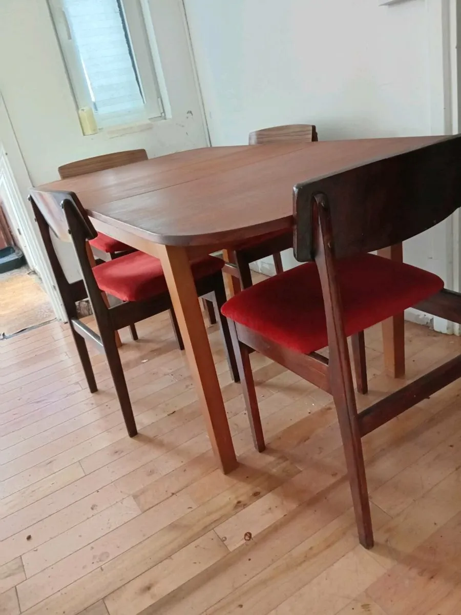 mid century teak extending dining set restored - Image 1