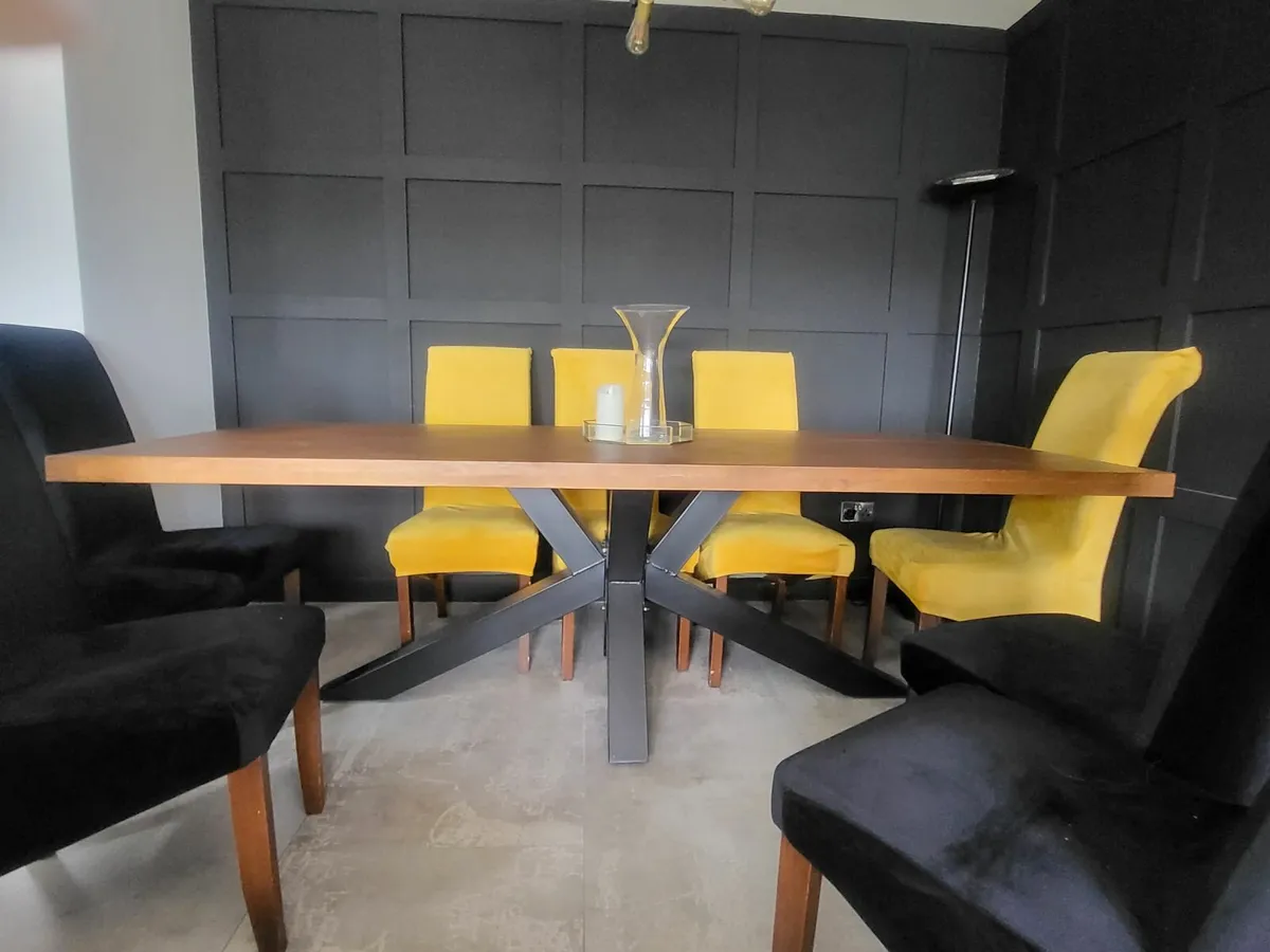 Dining table and chairs - Image 3