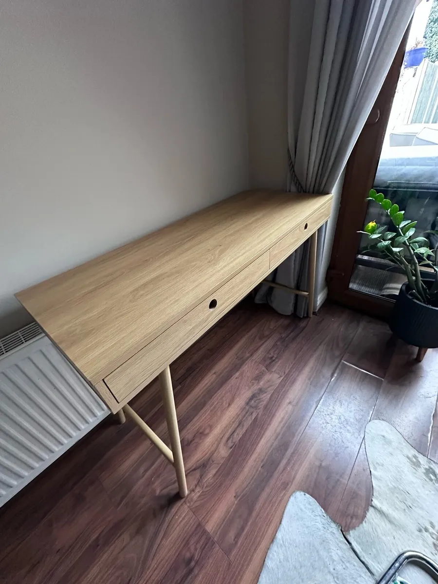 Desk - Image 2