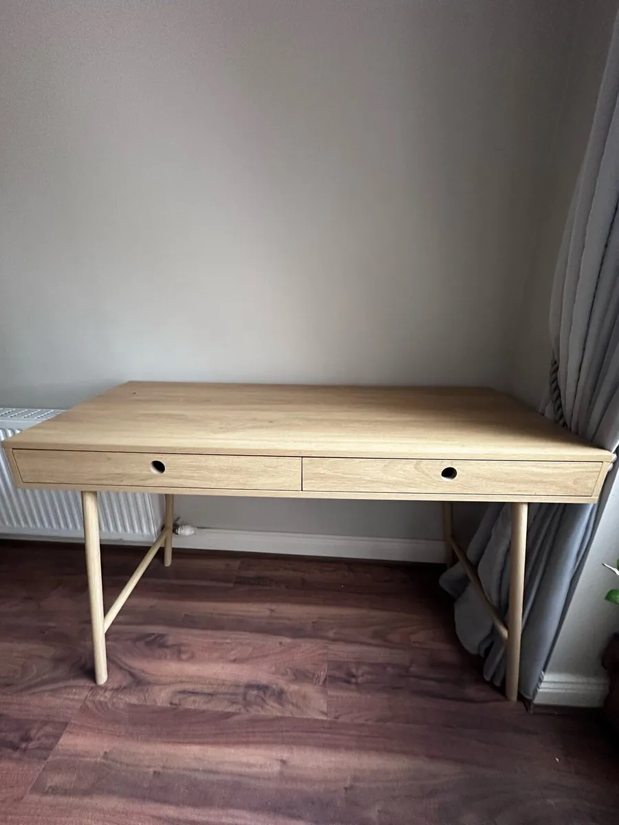 Desk - Image 3
