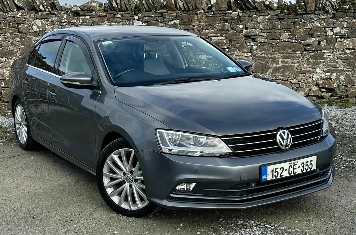 VOLKSWAGEN JETTA HIGHLINE 2.0 TDI **Low mileage** - Image 1