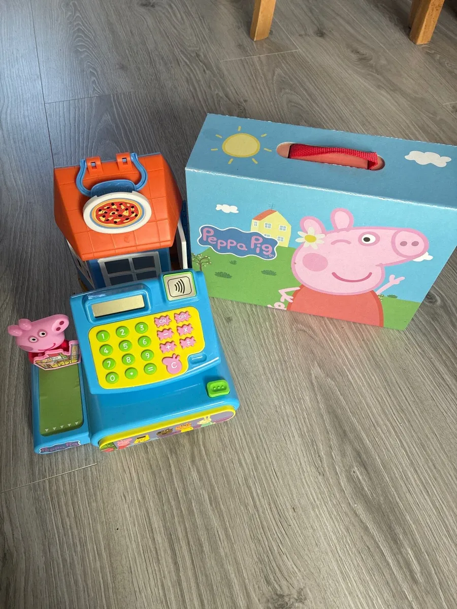 Small Peppa pig toy bundle - Image 1
