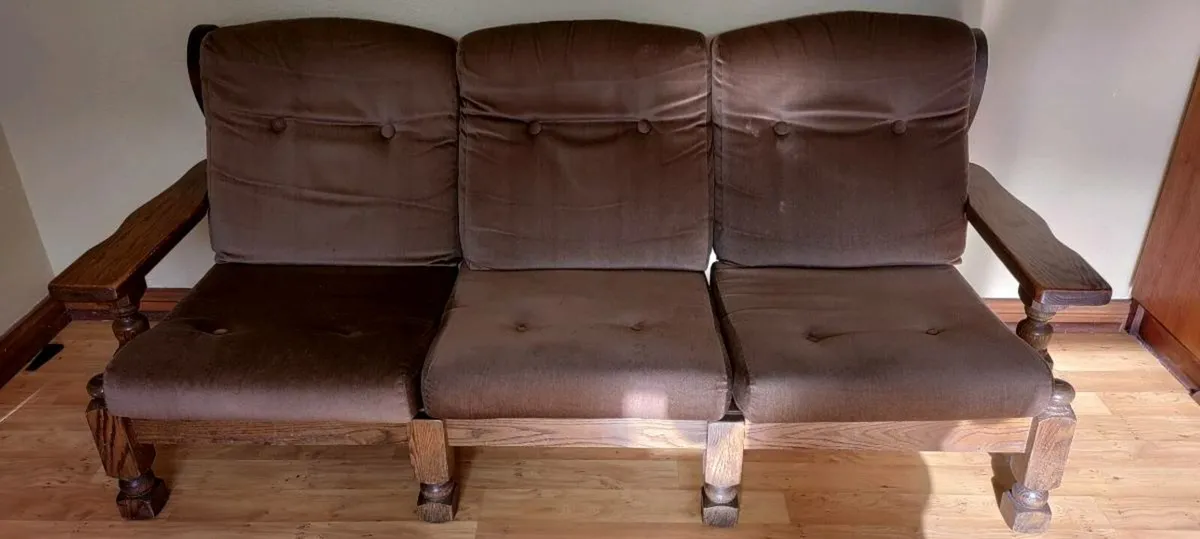 Sitting room couch and chair - Image 2