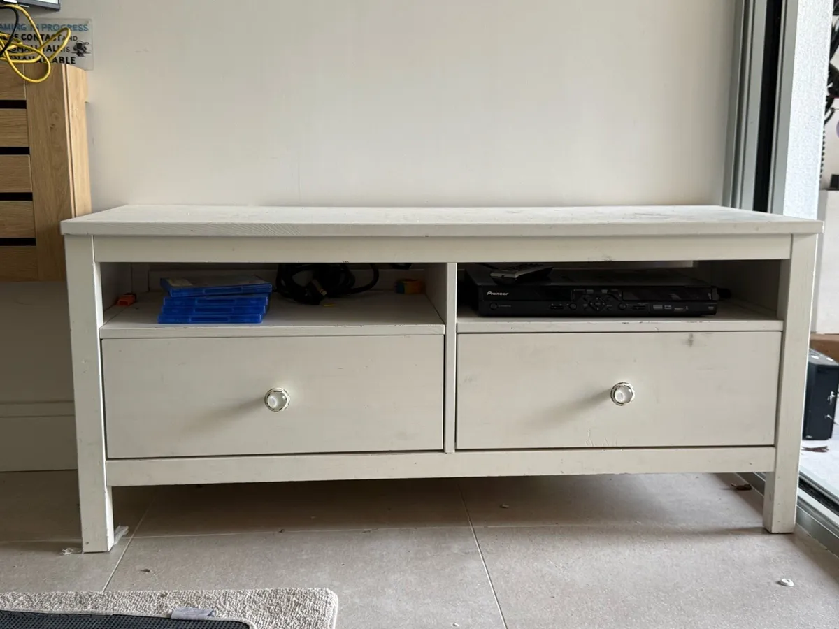TV cabinet - Image 1