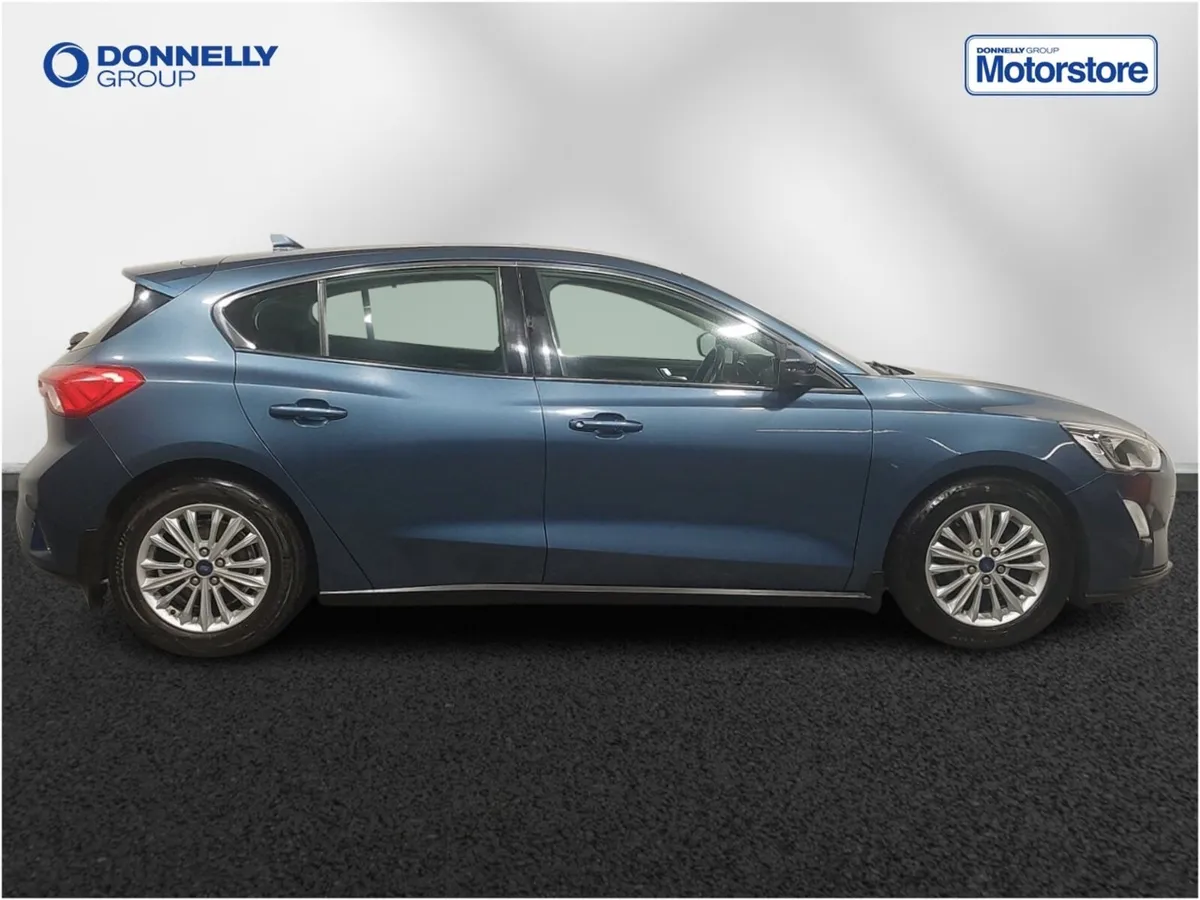 Ford Focus Diesel Hatchback Titanium - Image 3