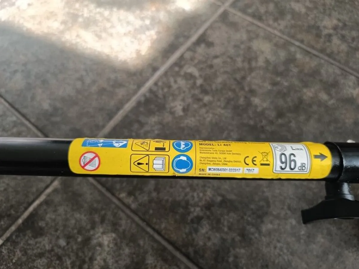 Mcculloch li-40t battery trimmer 40volt - Image 4