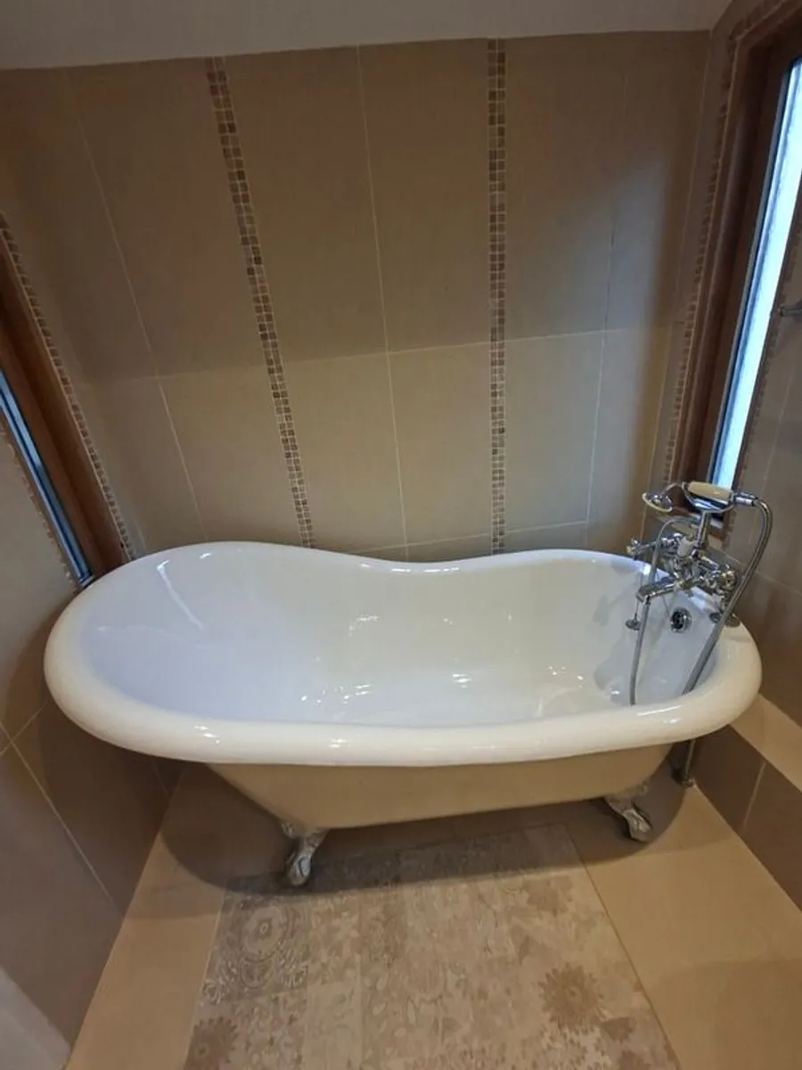 Unused Cast Iron Slipper Bath - Image 2