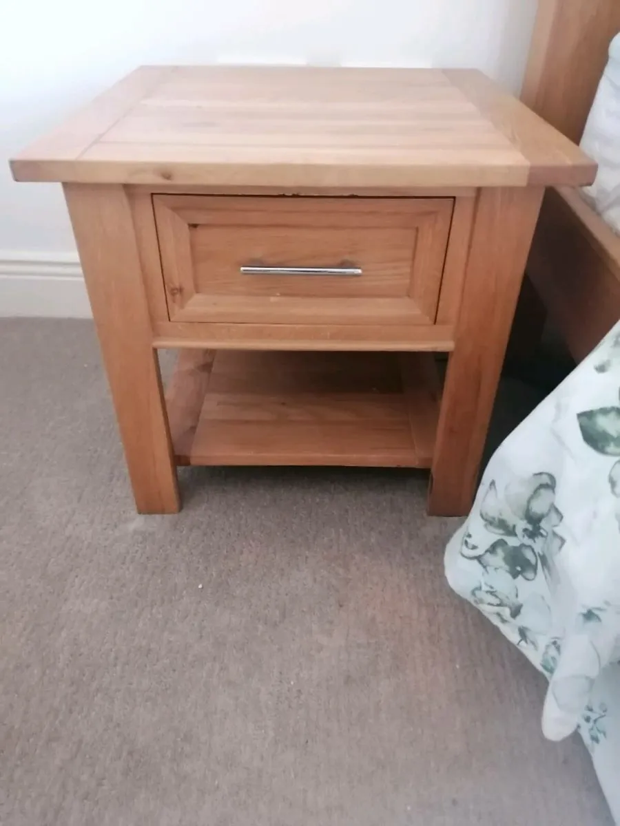 Bedroom furniture set - Image 2