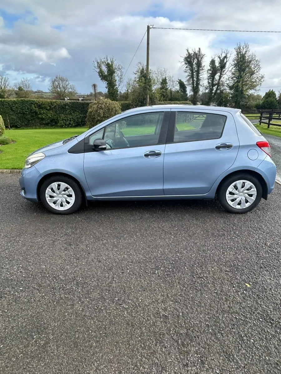 Toyota Yaris 2013 - Image 3