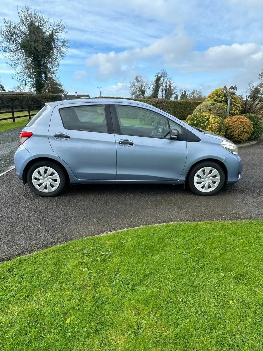 Toyota Yaris 2013 - Image 4