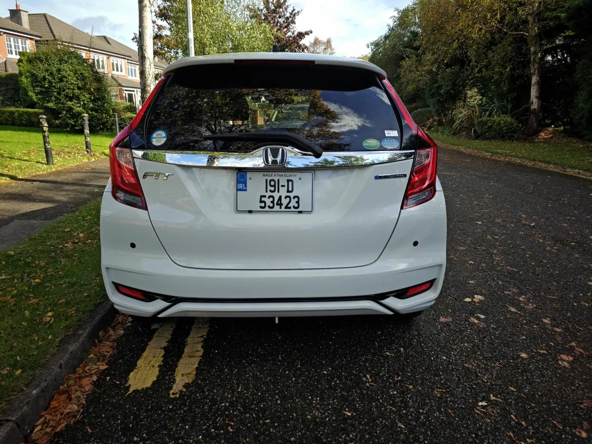 2019 Honda Fit Hybrid, Low Kms - Image 4