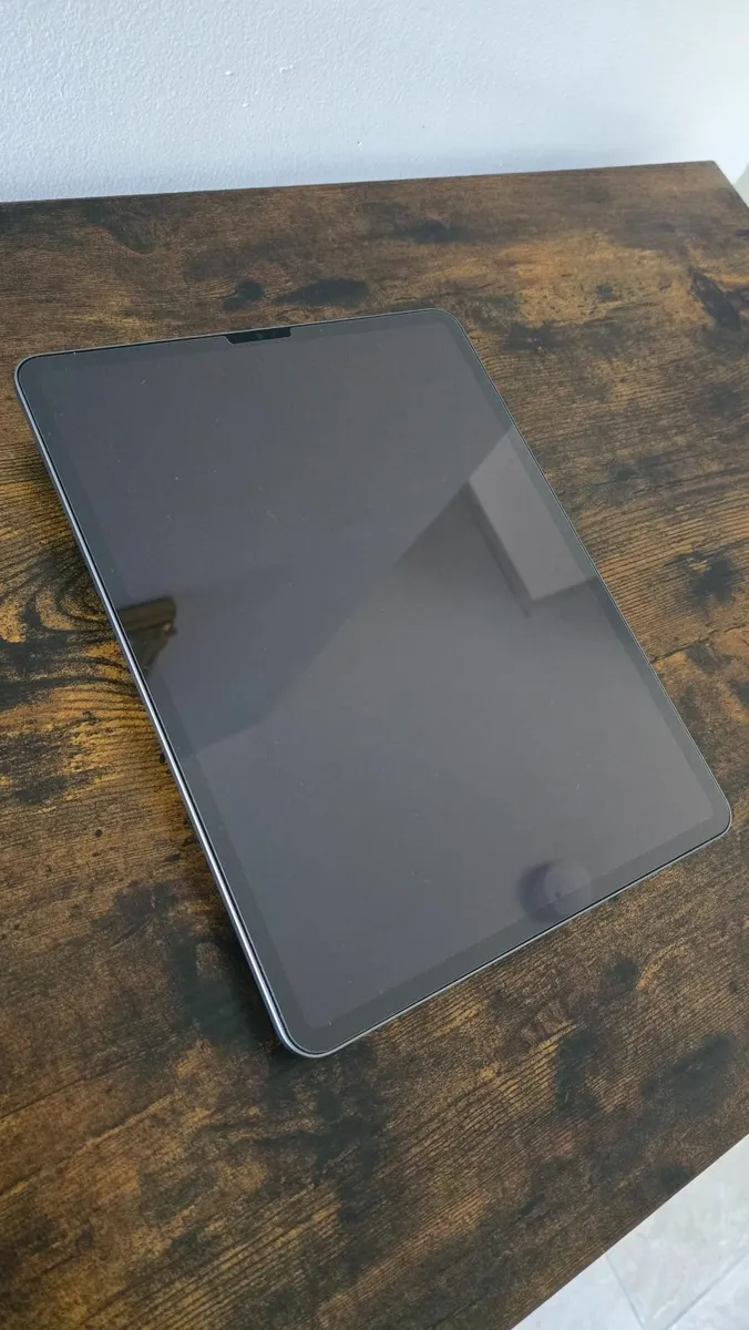 iPad Pro 12.9 256gb 5th gen - Image 4