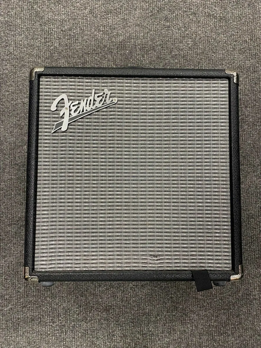 Fender Rumble 15 Bass Amplifier - Image 1