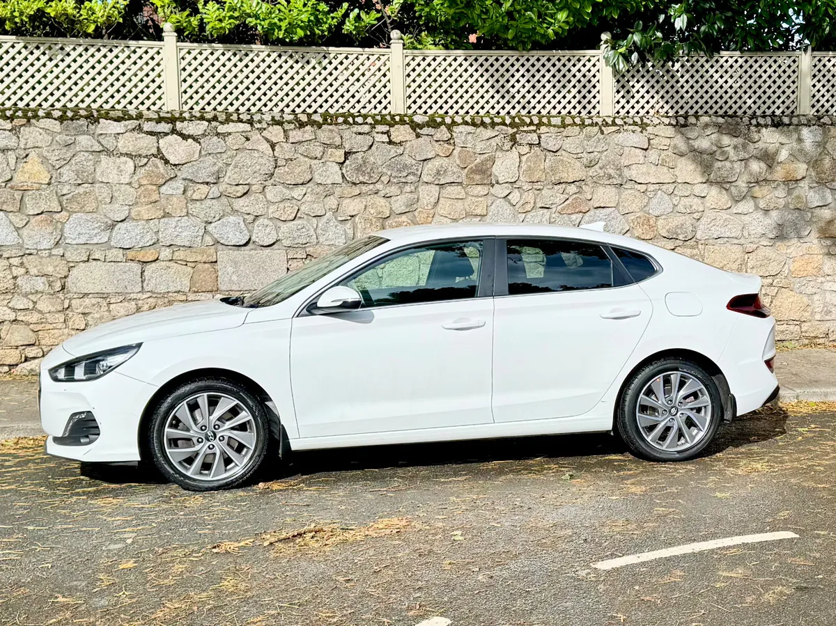 Hyundai i30 2018!!1.0L PETROL!!FASTBACK 118 BHP!! - Image 4
