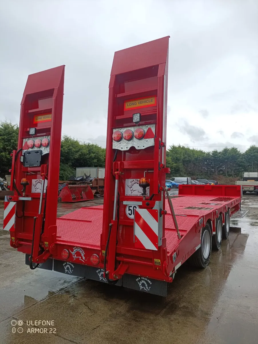 A&W Low Loader LowLoader **IN STOCK** - Image 2