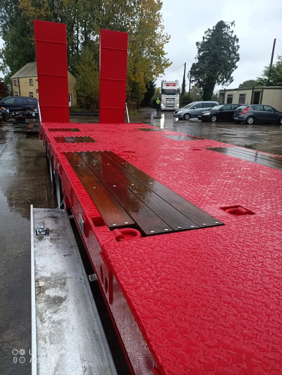 A&W Low Loader LowLoader **IN STOCK** - Image 4