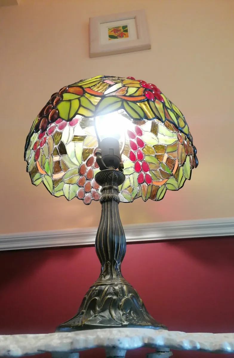 Tiffany Table Lamp New In Box Free Delivery Éire - Image 2