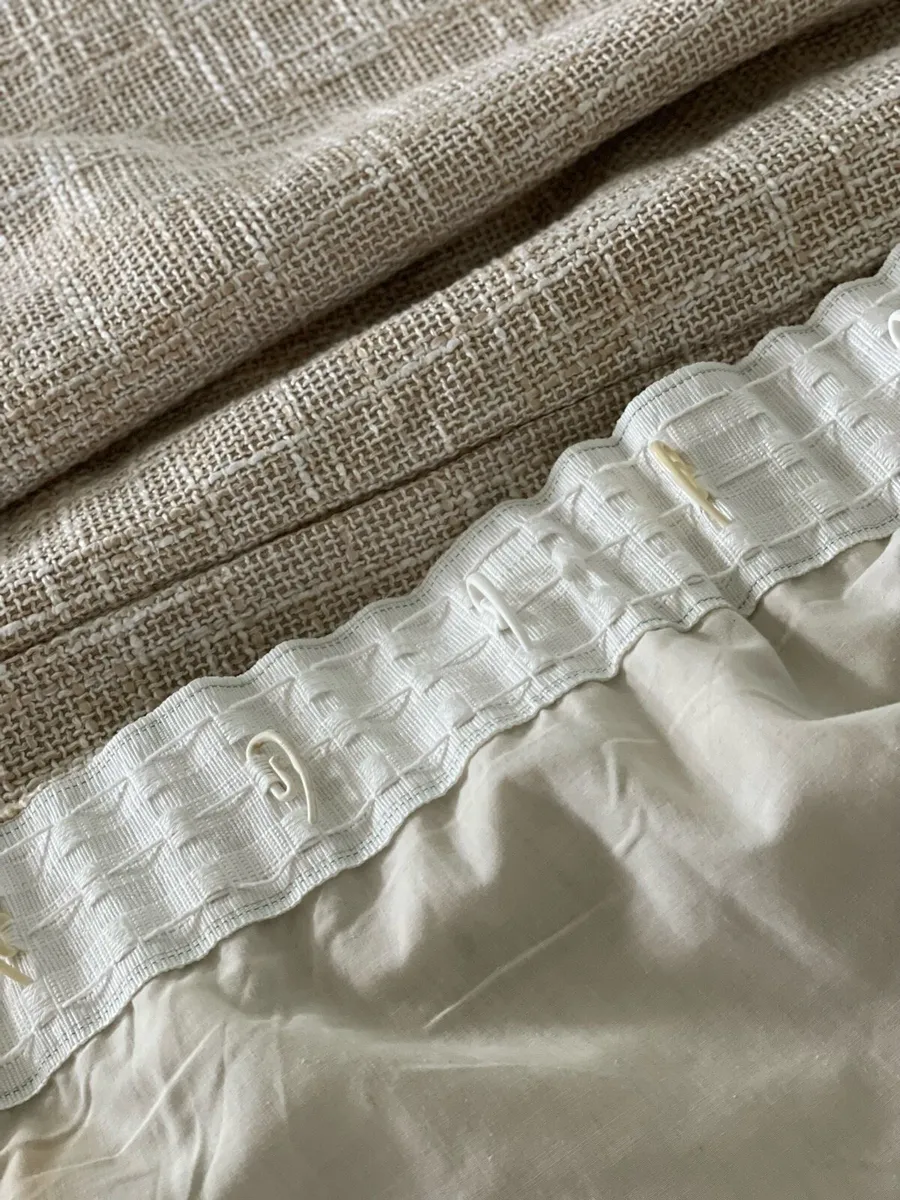 Curtains - Image 3