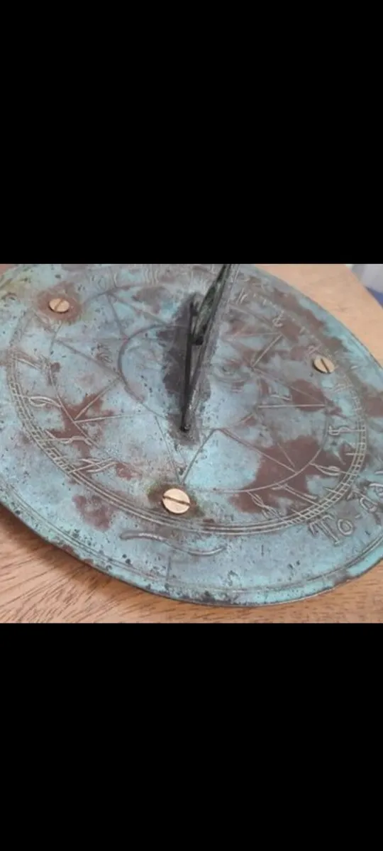 antique sundial on large teak base - Image 4
